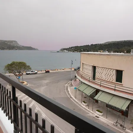 White Heaven * Lakkíon