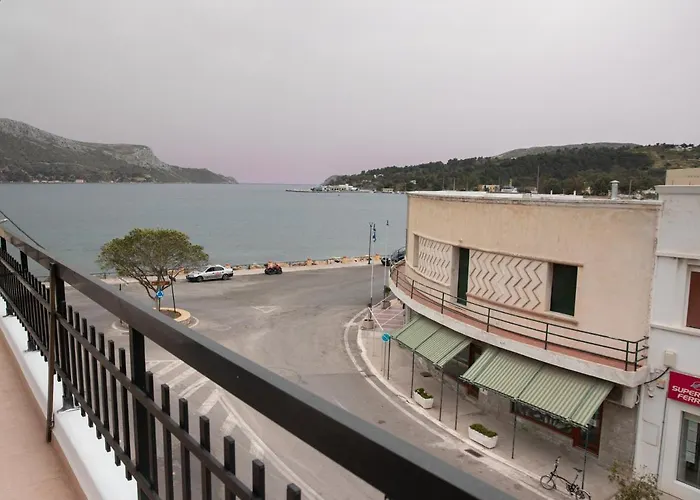 White Heaven * Lakkíon