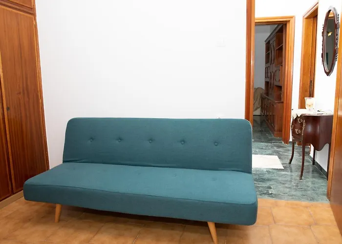 White Heaven Daire Lakkíon