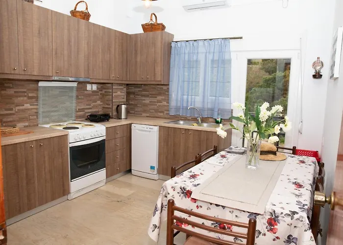 White Heaven Daire Lakkíon